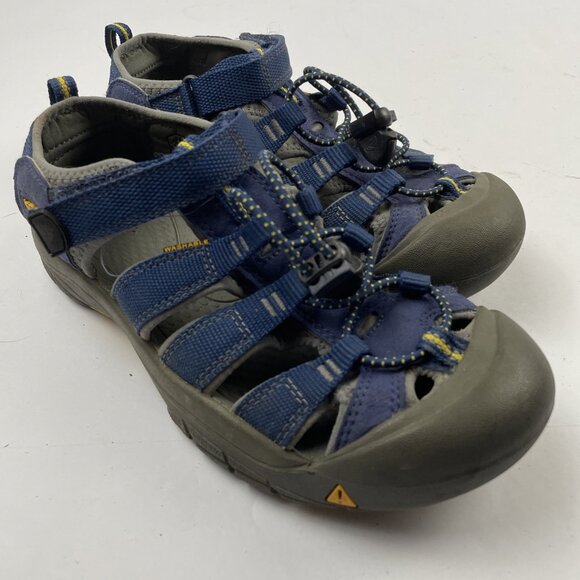 KEEN Newport H2 Sandals Youth Kid Boys Size 5 Blue Water Sports Slip On - Picture 1 of 12